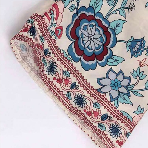 Plus Size Floral Print Boho Floral Print Bell Sleeve Top Blouse Shirt - Picture 5 of 6